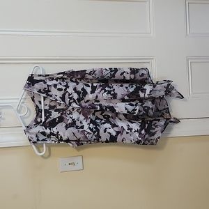 Simply Vera/Vera Wang purple and black handkerchief style blouse